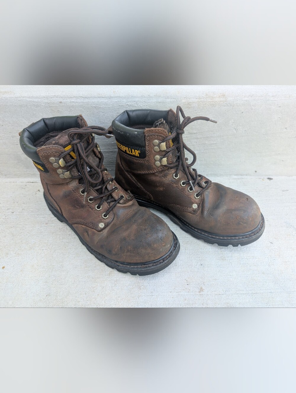 Caterpillar 6" Men's Steel Toe Work Boots - S 7.5